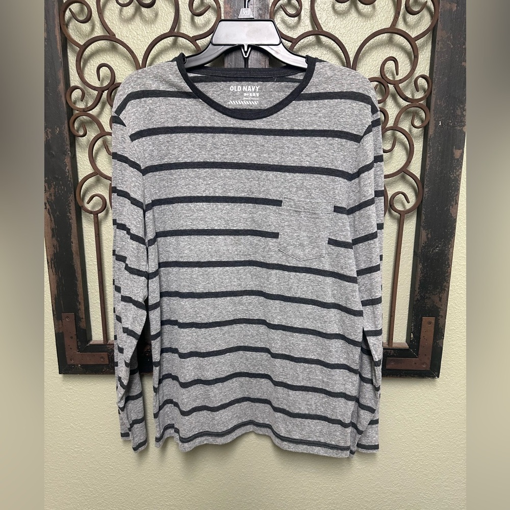 Old Navy grey & black striped long sleeve pocket tshirt